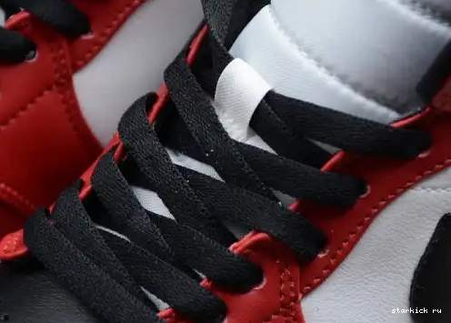 Jordan Chicago Mid 554724-069 1 Toe Air 554724-069 0630